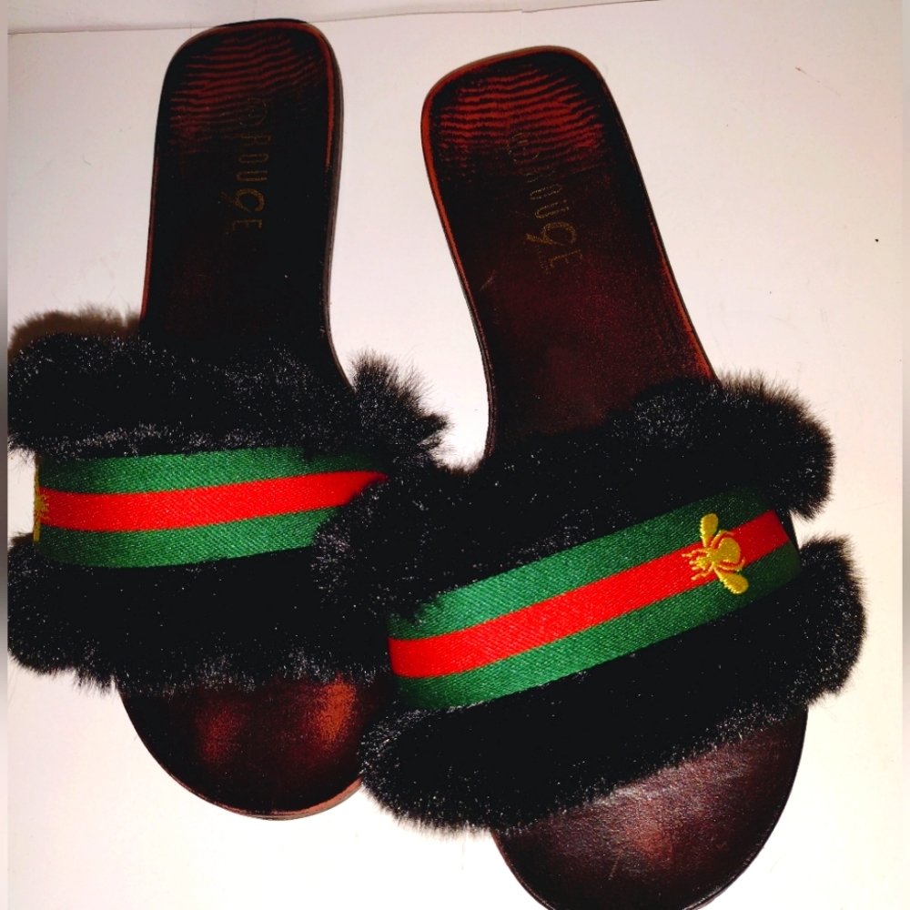 Authentic Women's Rouge Helium Slippers Size 7